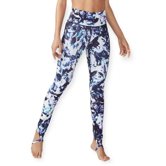 Fabletics Abstract Print Define Powerhold High Waisted Stirrup Legggings Size XS - Picture 4 of 10